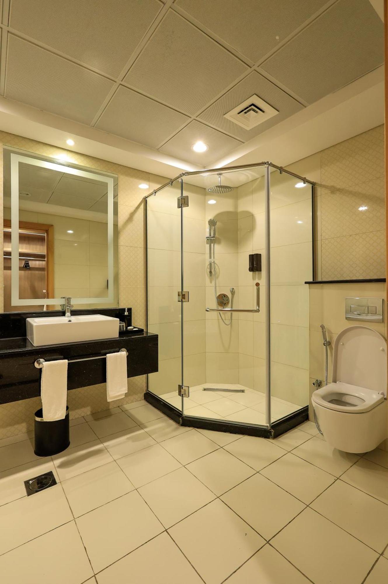 Best Western Premier M Four Hotel Дубай Экстерьер фото